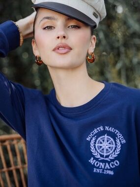 NWT Rave On Trend Nautical Embroidered Long Sleeve Navy Tee Medium